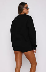 Run The World Oversized Sweater Black