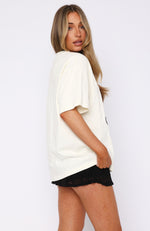 Looking For The One Oversized Tee Cream