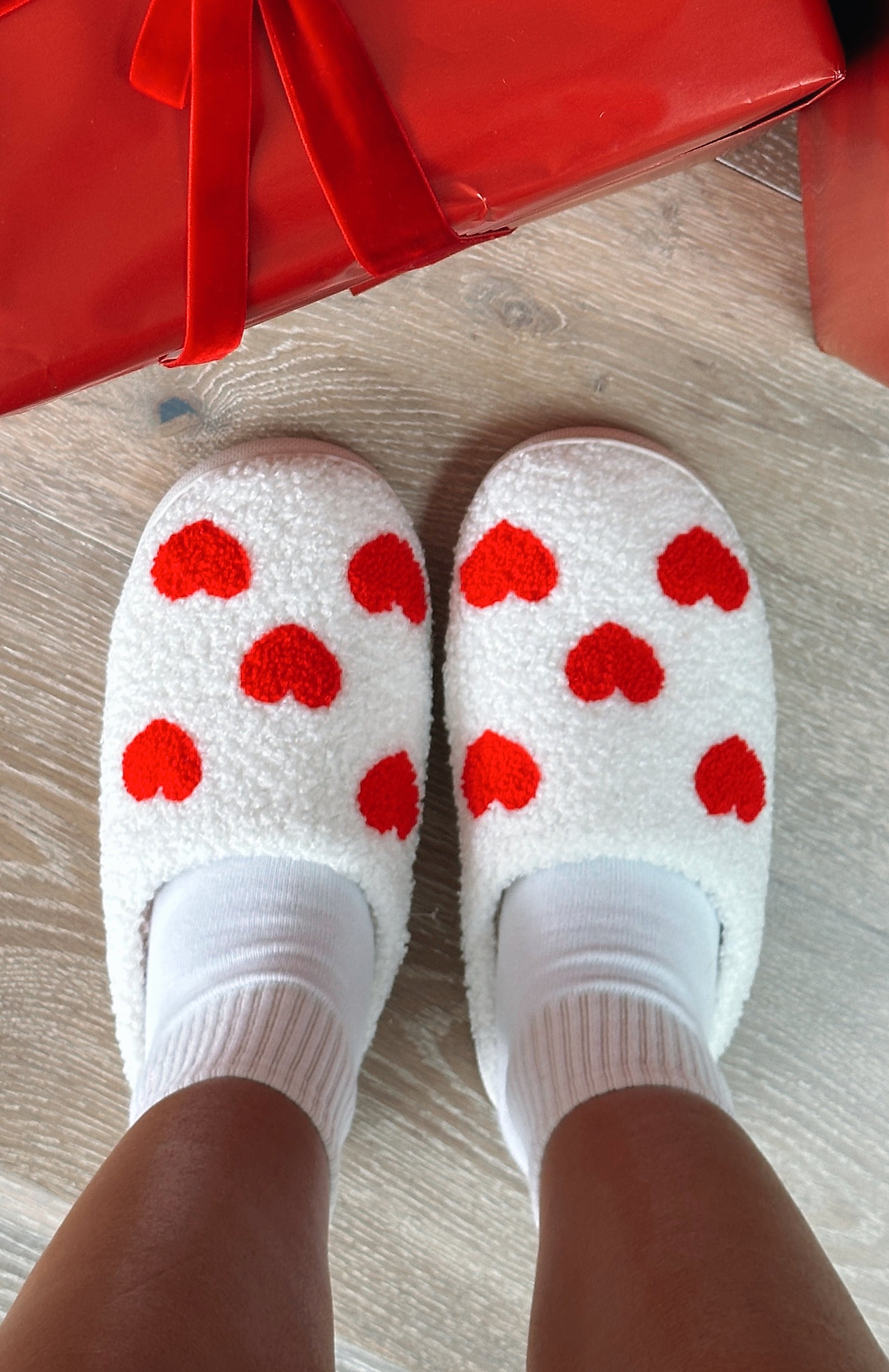Red fox slippers hotsell