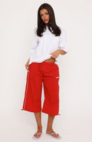 Willing To Do Relaxed Cargo Capris Red