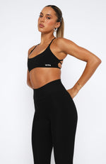 She's Healthy Sports Crop Black