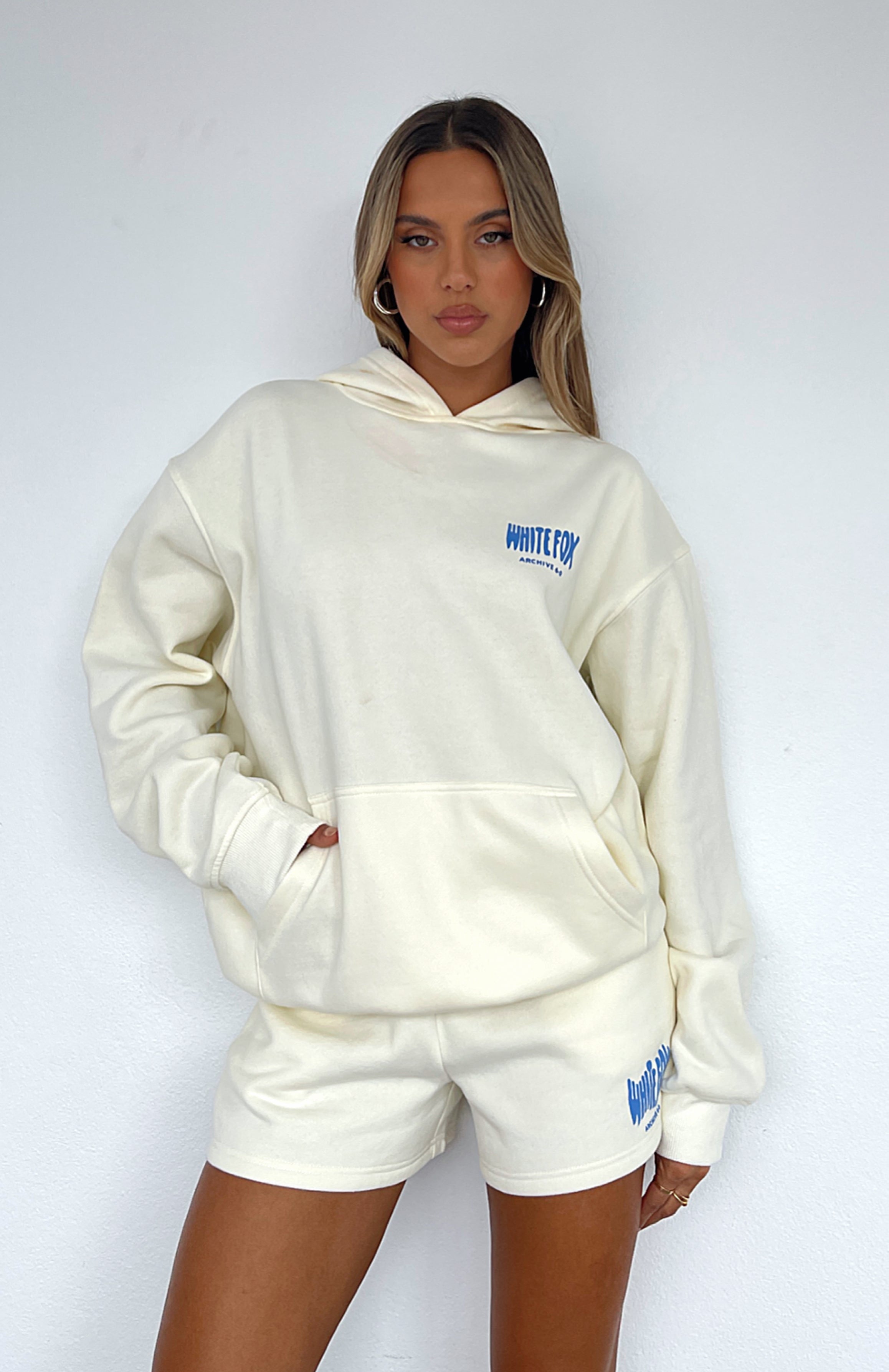 Hoodie cream white online